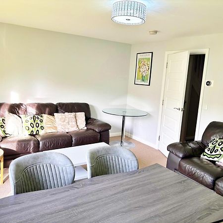 3 Bed House With Parking Near Airport Villa Edinburg Exteriör bild