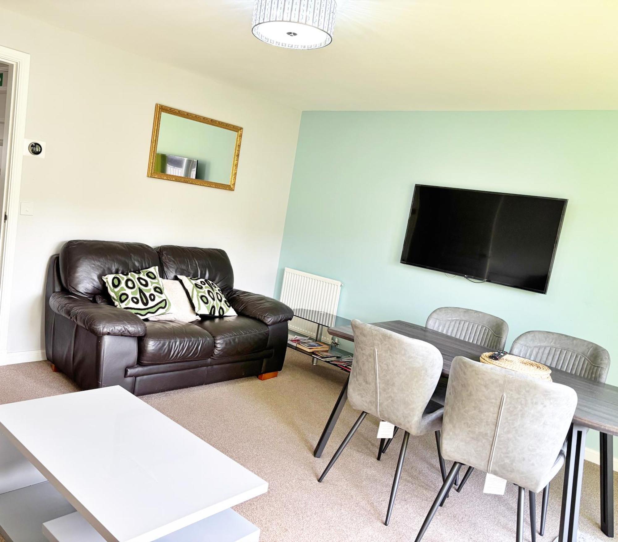 3 Bed House With Parking Near Airport Villa Edinburg Exteriör bild
