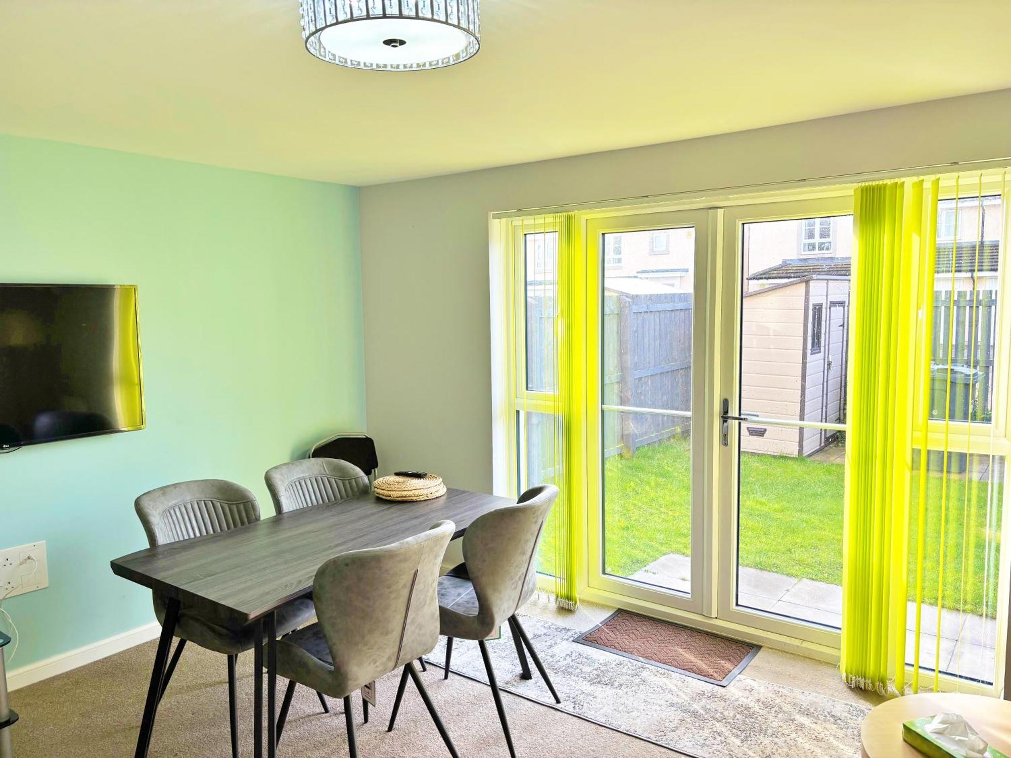3 Bed House With Parking Near Airport Villa Edinburg Exteriör bild