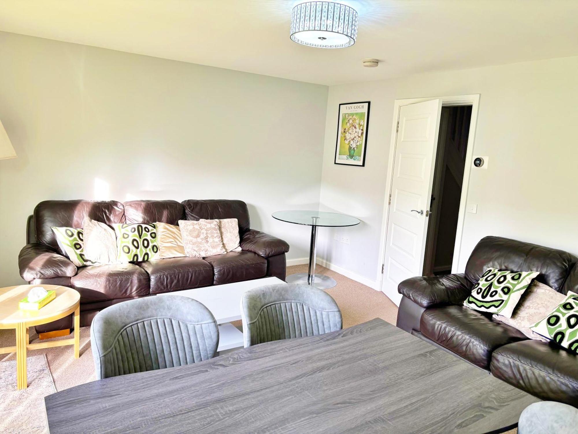 3 Bed House With Parking Near Airport Villa Edinburg Exteriör bild