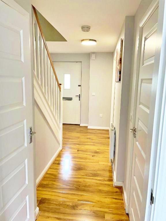 3 Bed House With Parking Near Airport Villa Edinburg Exteriör bild
