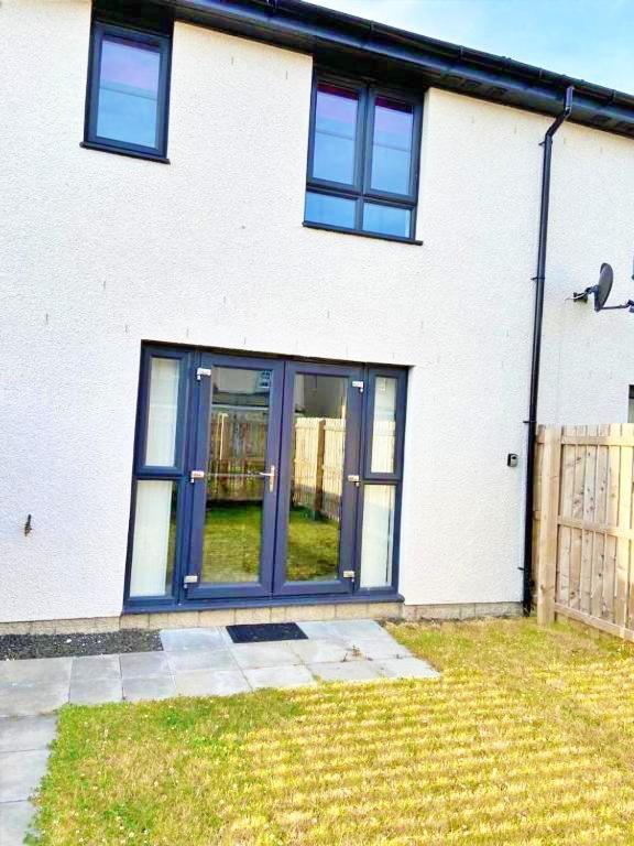 3 Bed House With Parking Near Airport Villa Edinburg Exteriör bild