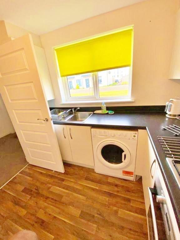 3 Bed House With Parking Near Airport Villa Edinburg Exteriör bild