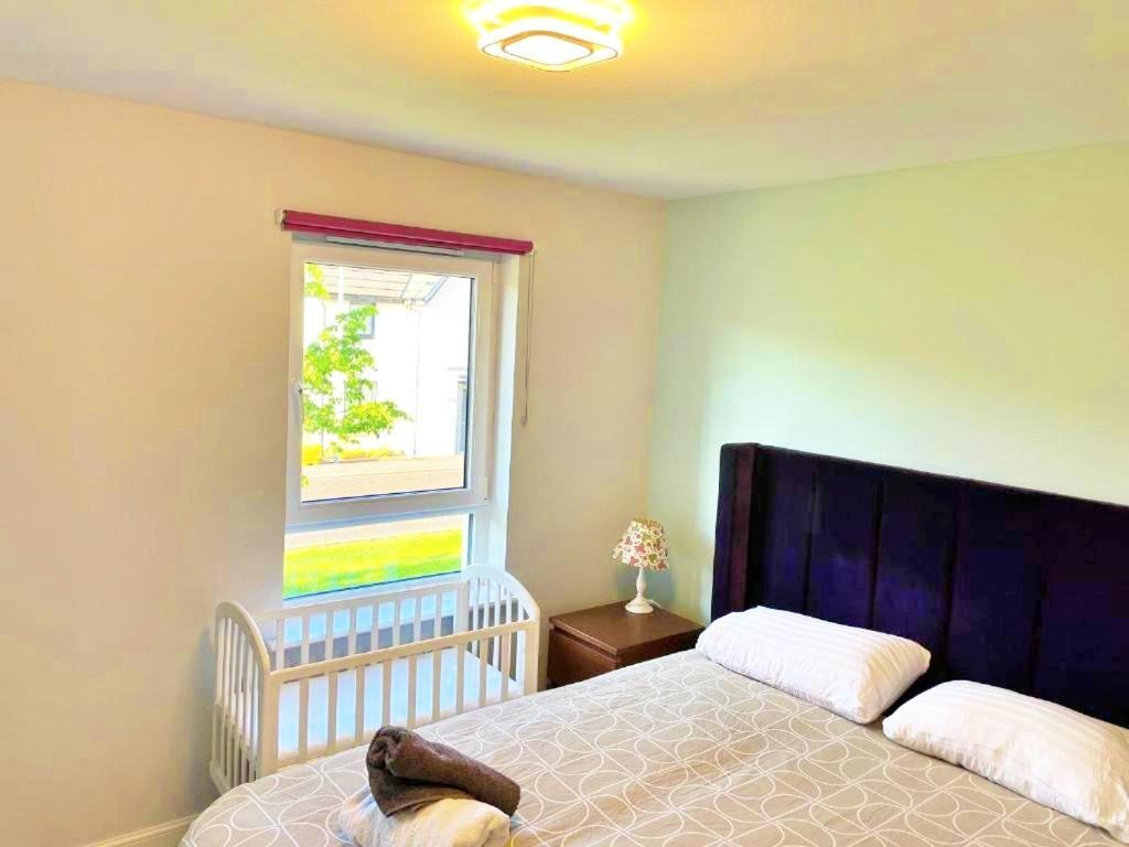 3 Bed House With Parking Near Airport Villa Edinburg Exteriör bild