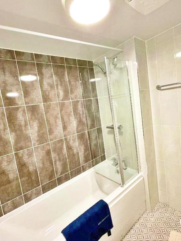 3 Bed House With Parking Near Airport Villa Edinburg Exteriör bild